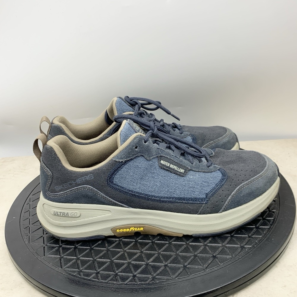 Skechers Shoes Men Size 10 Sneakers Blue Suede Leather Water Repellent Ultra‎ Go